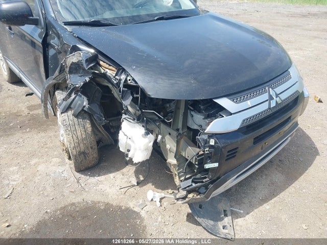 Продажа на аукционе авто 2020 Mitsubishi Outlander Es/ex/ex-l, vin: JA4AZ2A32LZ610801, номер лота: 12618266
