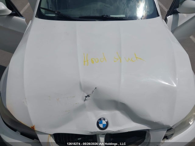 2006 Bmw 330 I მანქანა იყიდება აუქციონზე, vin: WBAVB33536KR76941, აუქციონის ნომერი: 12618274