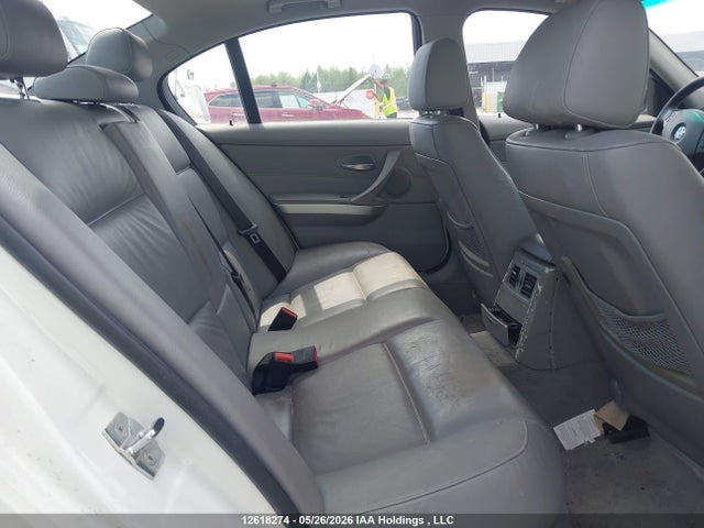 2006 Bmw 330 I მანქანა იყიდება აუქციონზე, vin: WBAVB33536KR76941, აუქციონის ნომერი: 12618274