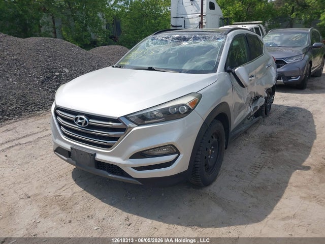 KM8J3CA2XGU043577 Hyundai Tucson