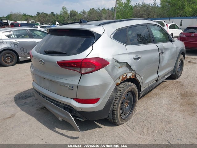 KM8J3CA2XGU043577 Hyundai Tucson