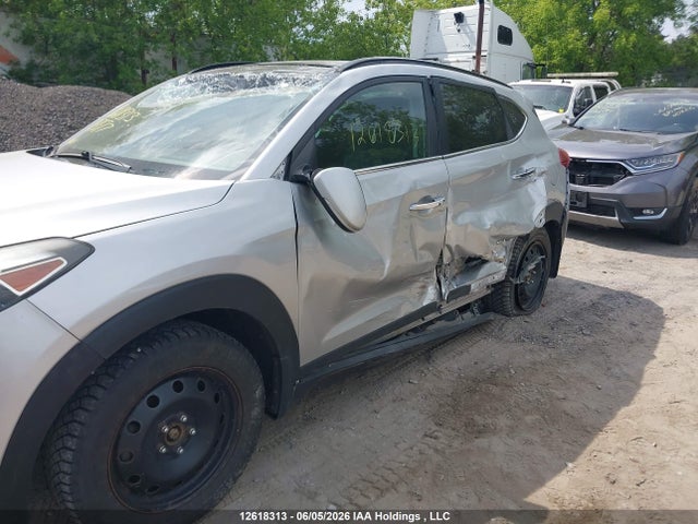 KM8J3CA2XGU043577 Hyundai Tucson
