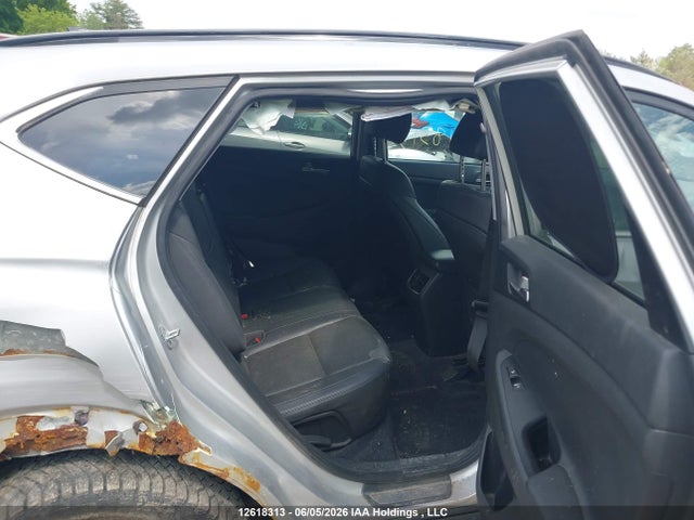 KM8J3CA2XGU043577 Hyundai Tucson