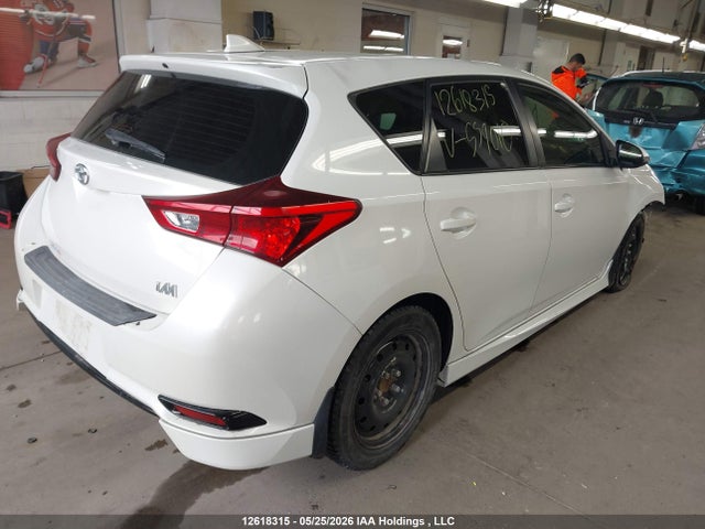 JTNKARJE7JJ559010 Toyota COROLLA IM