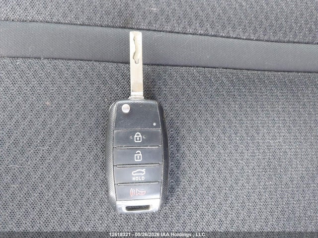 2017 Kia Optima Lx/lx+ მანქანა იყიდება აუქციონზე, vin: 5XXGT4L38HG145865, აუქციონის ნომერი: 12618321