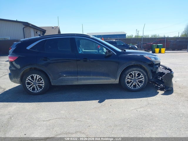 1FMCU9H61MUA41262 Ford ESCAPE SEL