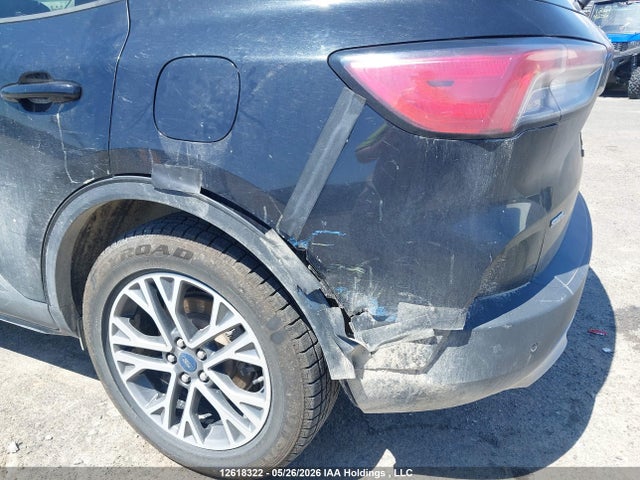 1FMCU9H61MUA41262 Ford ESCAPE SEL