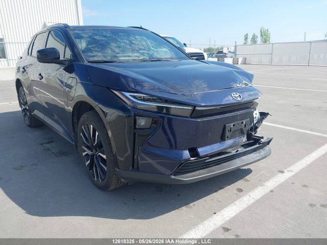 2026 Toyota Bz Limited Awd მანქანა იყიდება აუქციონზე, vin: JTMADAFB5TA002039, აუქციონის ნომერი: 12618325