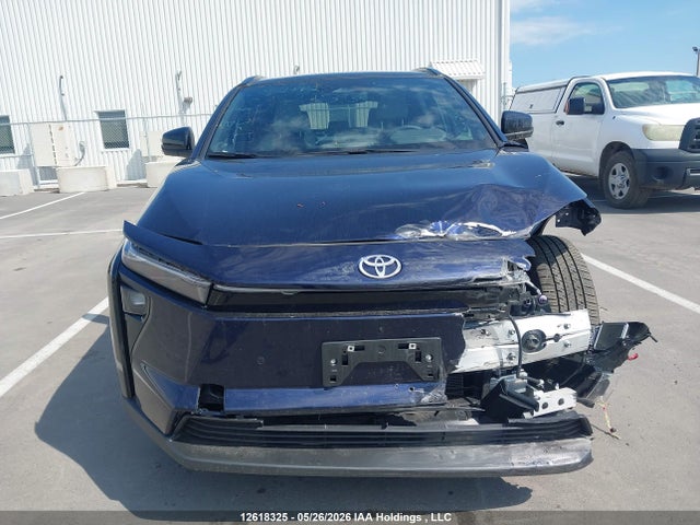 2026 Toyota Bz Limited Awd მანქანა იყიდება აუქციონზე, vin: JTMADAFB5TA002039, აუქციონის ნომერი: 12618325