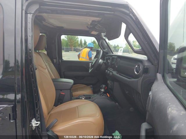 12618326 :رقم المزاد ، 1C4JJXP68PW670097 vin ، 2023 Jeep Wrangler 4xe Unlimited Sahara مزاد بيع