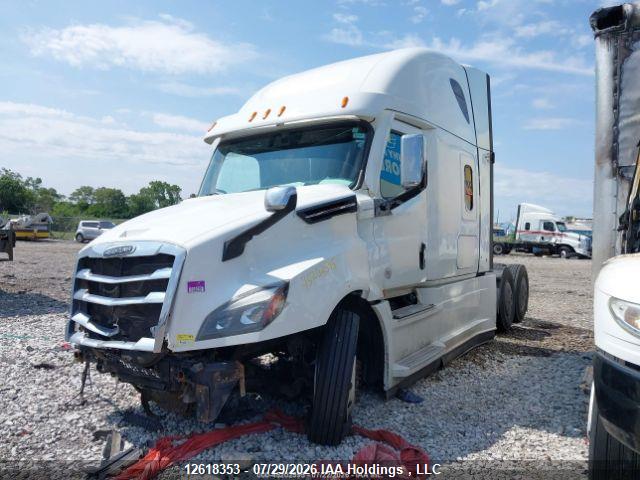 Freightliner Cascadia 126 2021 1FUJHHDR8MLML4457 Image 3