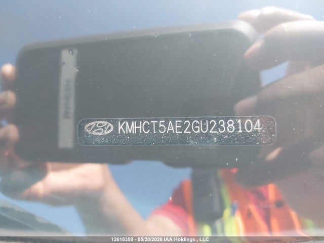KMHCT5AE2GU238104 Hyundai ACCENT SE