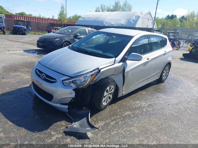 KMHCT5AE2GU238104 Hyundai ACCENT SE