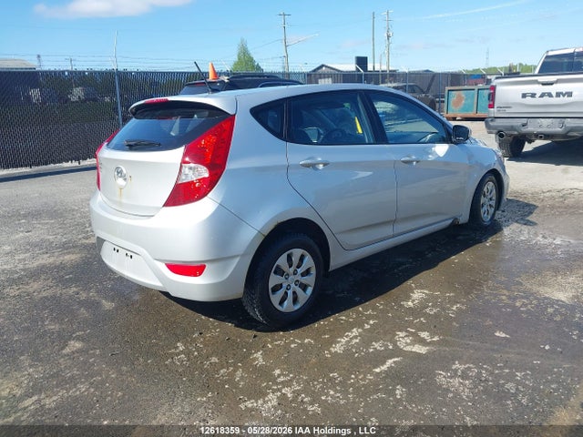 KMHCT5AE2GU238104 Hyundai ACCENT SE