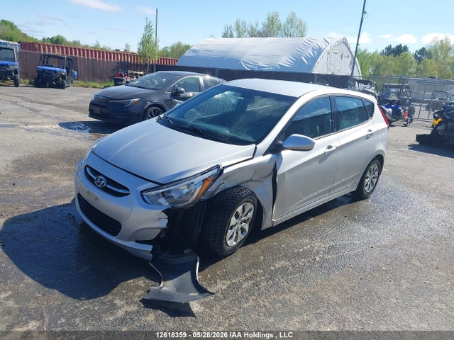 KMHCT5AE2GU238104 Hyundai ACCENT SE