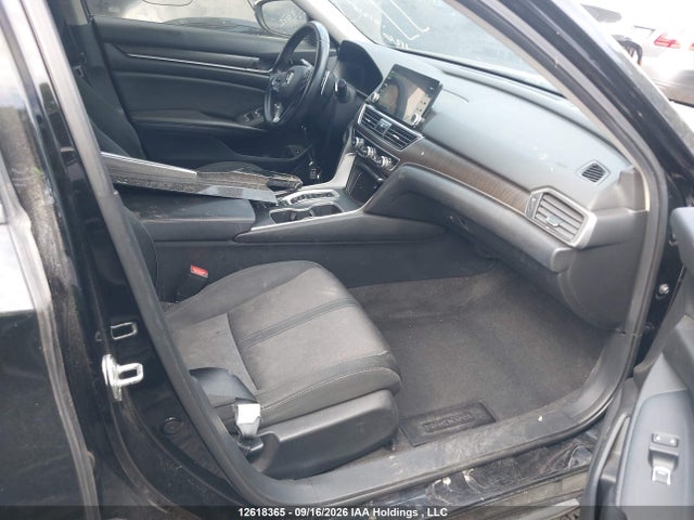 Auction sale of the 2019 Honda Accord Hybrid, vin: 1HGCV3F76KA800675, lot number: 12618365