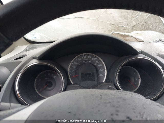 2013 Honda Fit Sport 5dr მანქანა იყიდება აუქციონზე, vin: LUCGE8H75D3005517, აუქციონის ნომერი: 12618391
