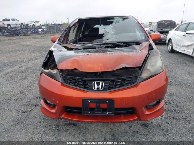 2013 Honda Fit Sport 5dr მანქანა იყიდება აუქციონზე, vin: LUCGE8H75D3005517, აუქციონის ნომერი: 12618391
