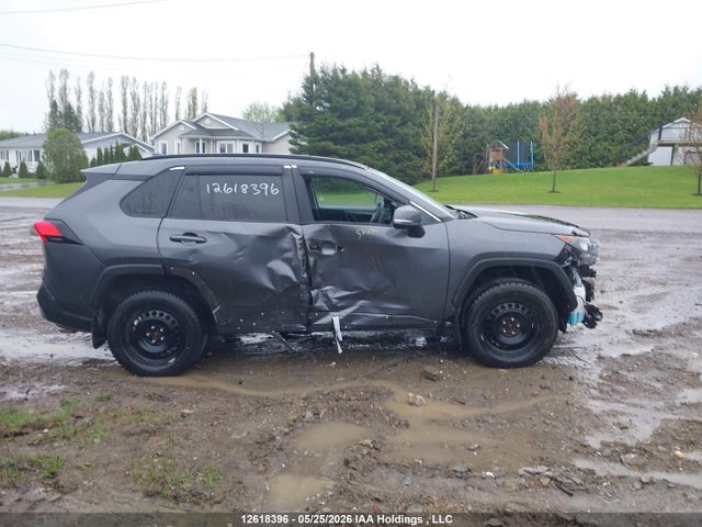 Продажа на аукционе авто 2020 Toyota Rav4 Le, vin: 2T3B1RFV5LC081544, номер лота: 12618396