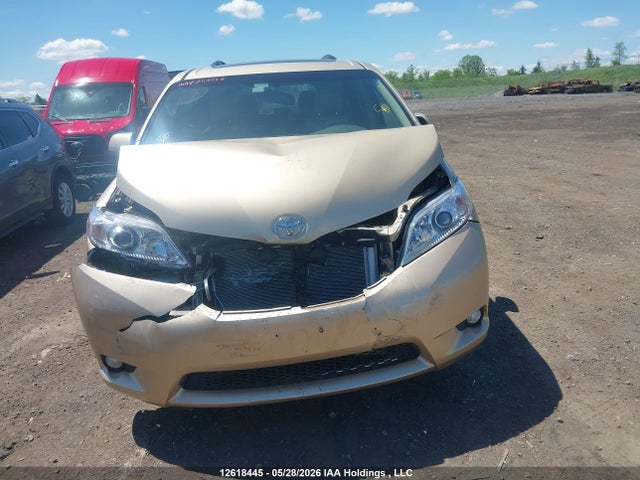 2013 Toyota Sienna Xle V6 მანქანა იყიდება აუქციონზე, vin: 5TDYK3DCXDS331495, აუქციონის ნომერი: 12618445
