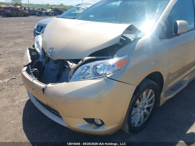 2013 Toyota Sienna Xle V6 მანქანა იყიდება აუქციონზე, vin: 5TDYK3DCXDS331495, აუქციონის ნომერი: 12618445