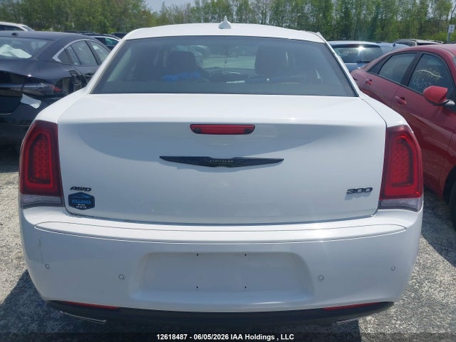 12618487 :رقم المزاد ، 2C3CCASG2NH260055 vin ، 2022 Chrysler 300 Touring L مزاد بيع