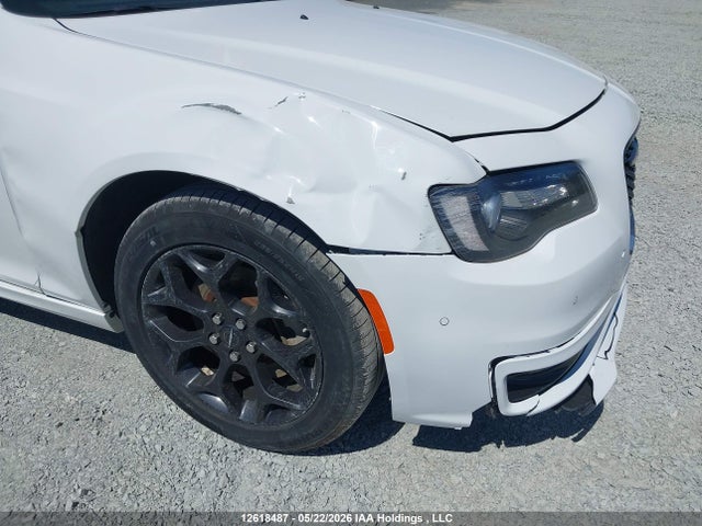 12618487 :رقم المزاد ، 2C3CCASG2NH260055 vin ، 2022 Chrysler 300 Touring L مزاد بيع