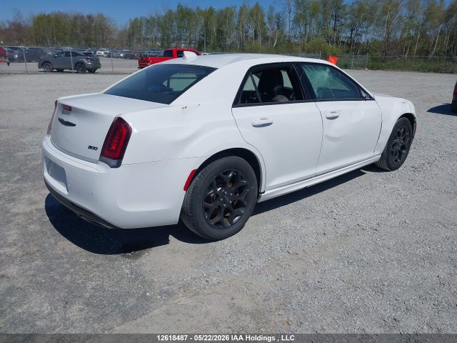 12618487 :رقم المزاد ، 2C3CCASG2NH260055 vin ، 2022 Chrysler 300 Touring L مزاد بيع