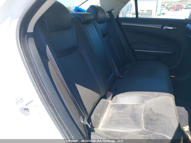 12618487 :رقم المزاد ، 2C3CCASG2NH260055 vin ، 2022 Chrysler 300 Touring L مزاد بيع
