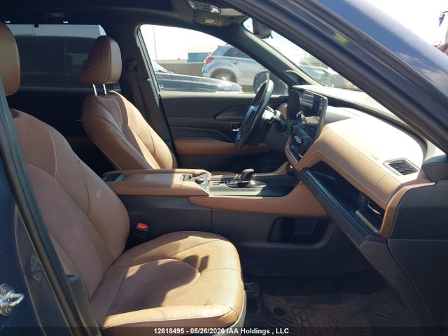 12618495 :رقم المزاد ، 5TDADAB50RS003627 vin ، 2024 Toyota Grand Highlander Hybrid Platinum مزاد بيع