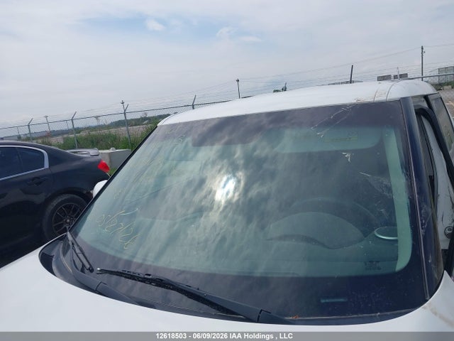 KIA Soul 2016 KNDJP3A51G7403403 Image 18