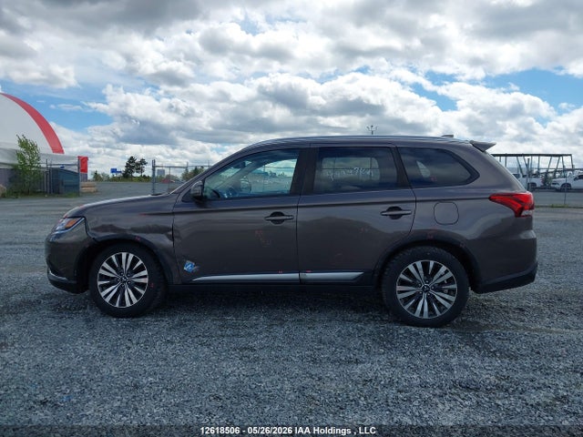 2020 Mitsubishi Outlander Es/ex/ex-l მანქანა იყიდება აუქციონზე, vin: JA4AZ2A3XLZ615115, აუქციონის ნომერი: 12618506