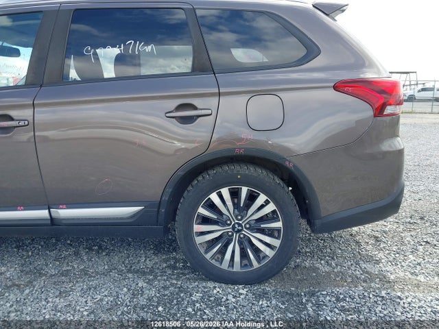 2020 Mitsubishi Outlander Es/ex/ex-l მანქანა იყიდება აუქციონზე, vin: JA4AZ2A3XLZ615115, აუქციონის ნომერი: 12618506