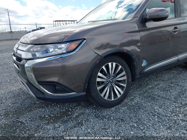 2020 Mitsubishi Outlander Es/ex/ex-l მანქანა იყიდება აუქციონზე, vin: JA4AZ2A3XLZ615115, აუქციონის ნომერი: 12618506