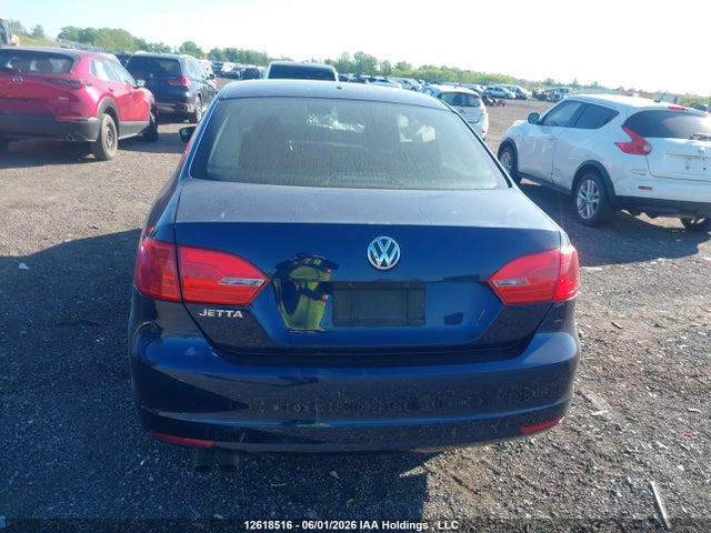 3VW2K7AJ2EM245483 Volkswagen JETTA S