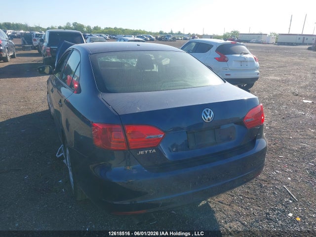 3VW2K7AJ2EM245483 Volkswagen JETTA S