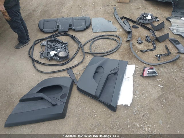 Tesla Model Y Long Range 2021 5YJYGDEE2MF259879 Image 12