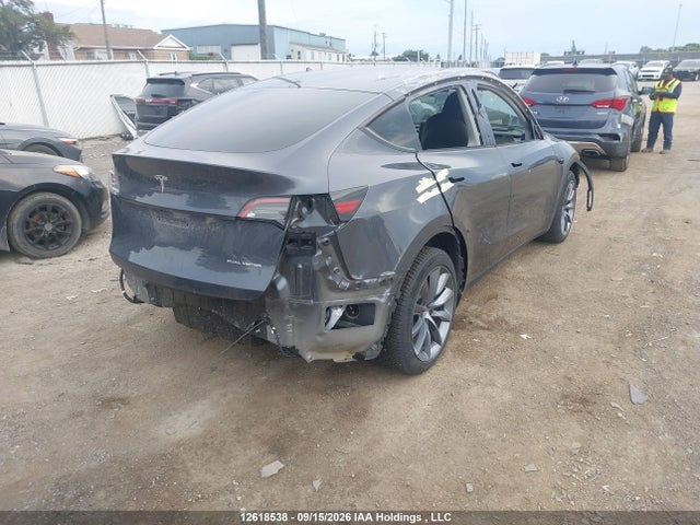 Tesla Model Y Long Range 2021 5YJYGDEE2MF259879 Image 4