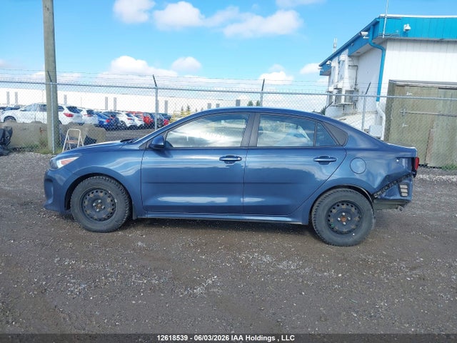 2020 Kia Rio მანქანა იყიდება აუქციონზე, vin: 3KPA24AD3LE335742, აუქციონის ნომერი: 12618539