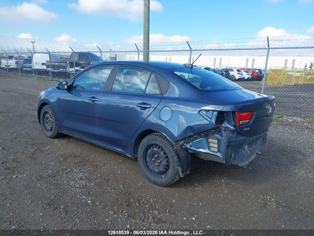 2020 Kia Rio მანქანა იყიდება აუქციონზე, vin: 3KPA24AD3LE335742, აუქციონის ნომერი: 12618539