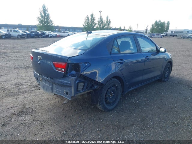 2020 Kia Rio მანქანა იყიდება აუქციონზე, vin: 3KPA24AD3LE335742, აუქციონის ნომერი: 12618539