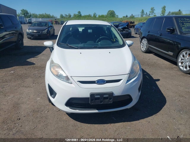 2013 Ford Fiesta Se მანქანა იყიდება აუქციონზე, vin: 3FADP4EJ6DM206406, აუქციონის ნომერი: 12618561