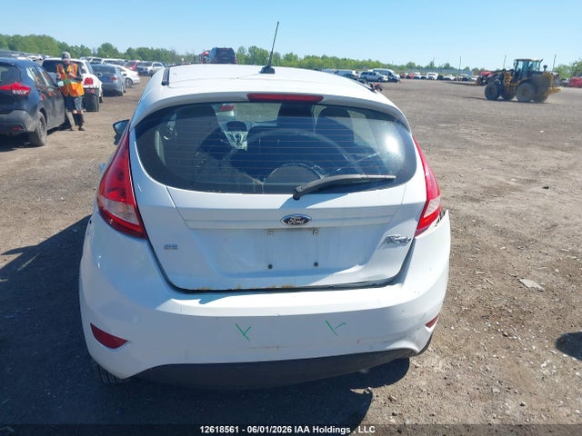 2013 Ford Fiesta Se მანქანა იყიდება აუქციონზე, vin: 3FADP4EJ6DM206406, აუქციონის ნომერი: 12618561