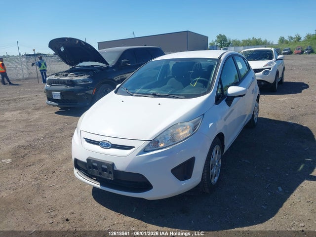 2013 Ford Fiesta Se მანქანა იყიდება აუქციონზე, vin: 3FADP4EJ6DM206406, აუქციონის ნომერი: 12618561