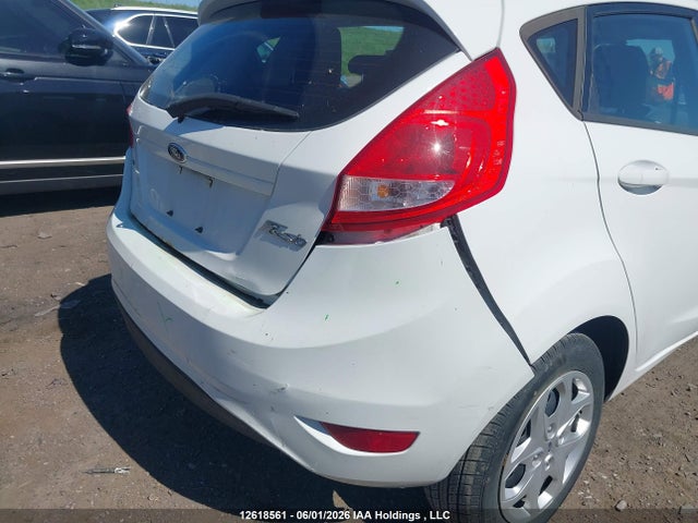 2013 Ford Fiesta Se მანქანა იყიდება აუქციონზე, vin: 3FADP4EJ6DM206406, აუქციონის ნომერი: 12618561