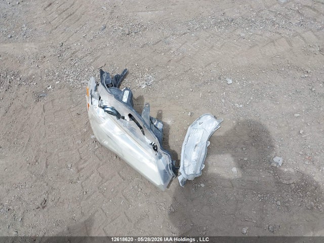 12618620 :رقم المزاد ، 4T1BF1FK7HU372327 vin ، 2017 Toyota Camry Le/xle/se/xse مزاد بيع