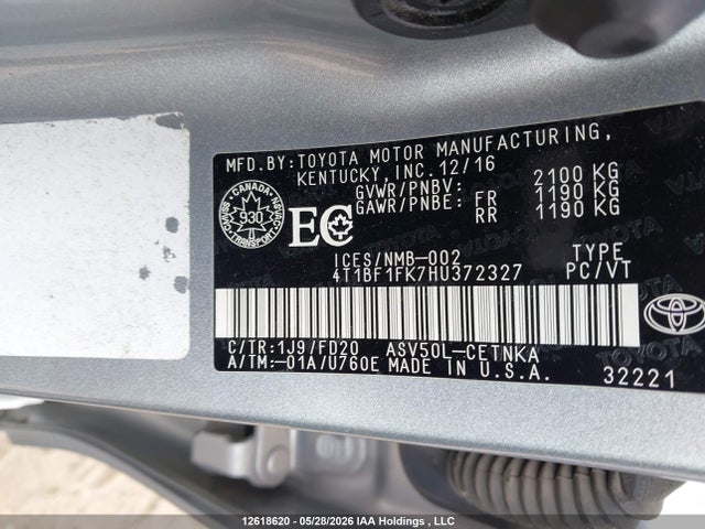 12618620 :رقم المزاد ، 4T1BF1FK7HU372327 vin ، 2017 Toyota Camry Le/xle/se/xse مزاد بيع