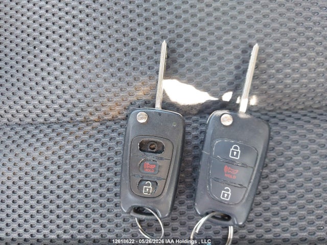 Auction sale of the 2011 Kia Rondo, vin: KNAHH8A83B7338269, lot number: 12618622