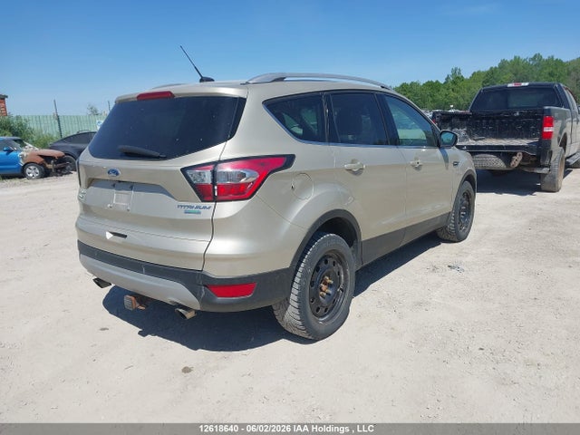 12618640 :رقم المزاد ، 1FMCU0J95HUD87451 vin ، 2017 Ford Escape Titanium مزاد بيع