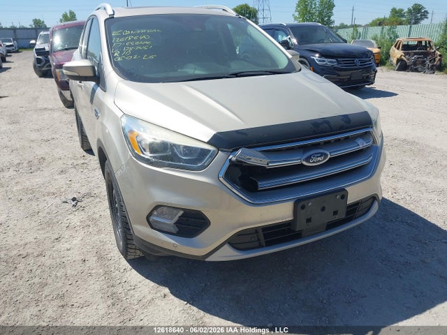 12618640 :رقم المزاد ، 1FMCU0J95HUD87451 vin ، 2017 Ford Escape Titanium مزاد بيع